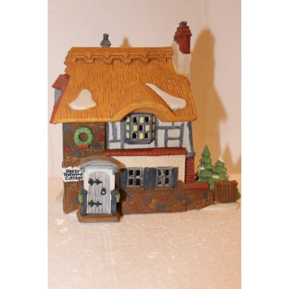 Dept 56 Dickens Village  Betsy Trotwood's Cottage - Picture 1 of 6